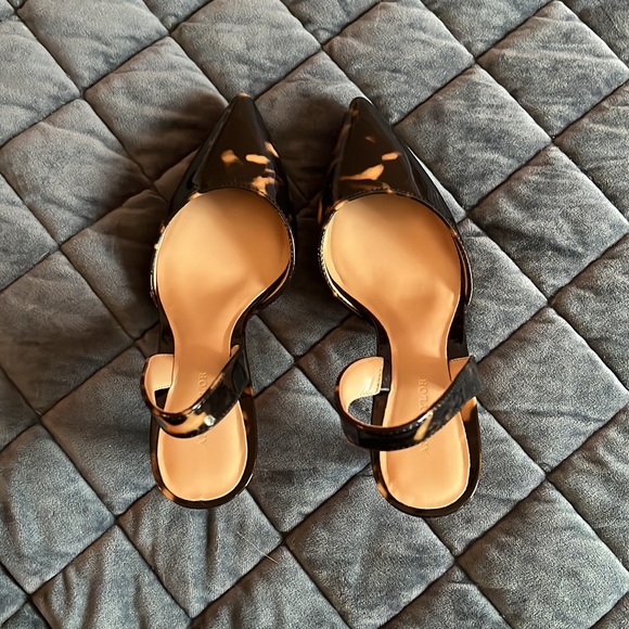Ann Taylor tortoise shell heels - Picture 3 of 6